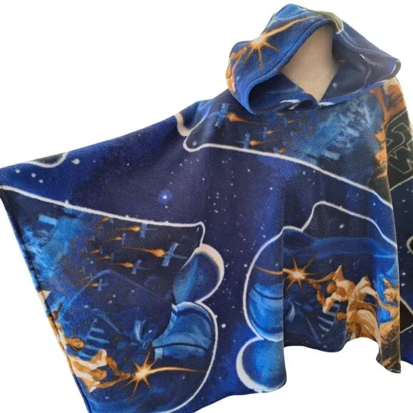 Star Wars Handmade Fleece Poncho Hooded Blue Galaxy Medium Size Adult or Teen - Picture 8 of 10